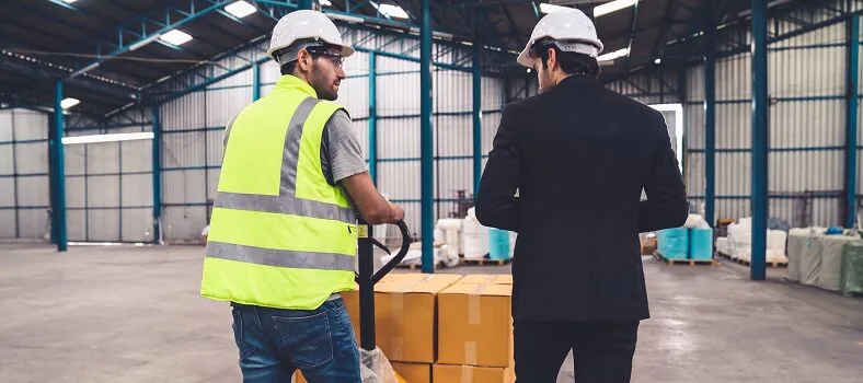 استفاده از نیروهای حرفه‌ای و کارآزموده